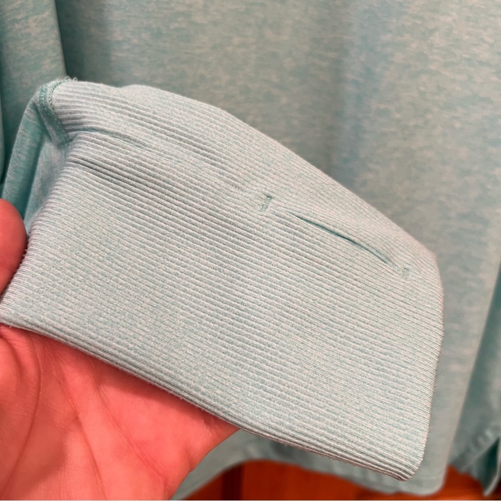 Nike Running Dri-Fit long sleeve shirt with monkey-cuffs (color- seafoam) - Picture 7 of 8